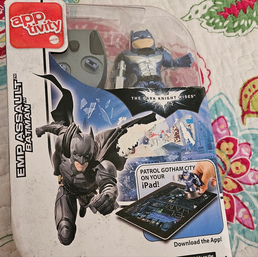 App Tivity IPad Batman EMP Assault Dark Knight Figure Toy Game